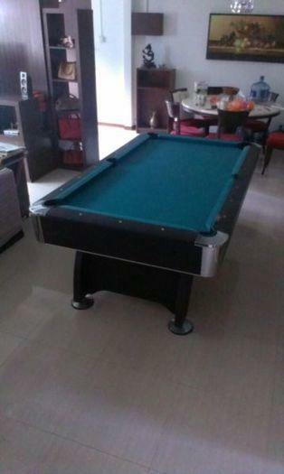 7ft Pool Table For Sale!