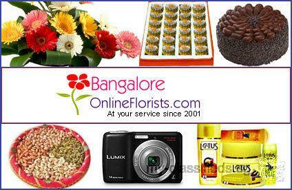 Give a cheerful surprise to your loving mom in the form of flowers and gifts on Mother’s Day