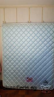 Queen size 6-months used mattress. Good condition. 80